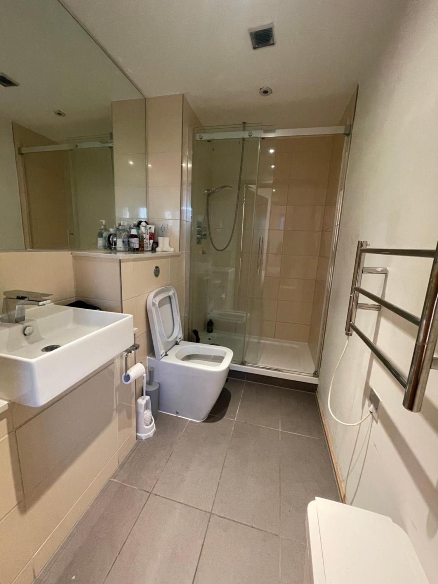 Exquisitely Spacious Apartment London